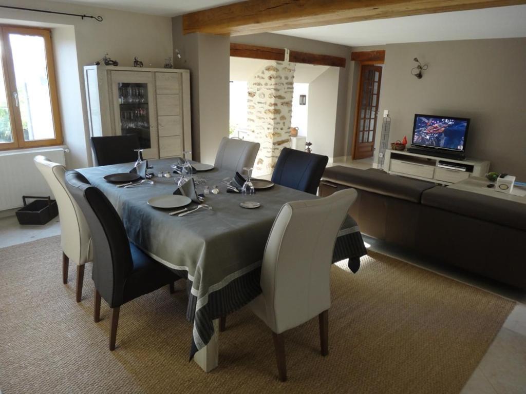La Maison Du Fargis Auffargis Eksteriør billede